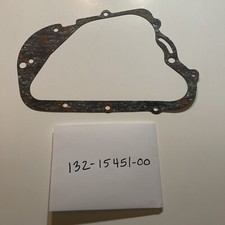 NOS YAMAHA 132-15451-00 RIGHT