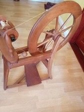 Ashford Spinning wheel wooden very good condition