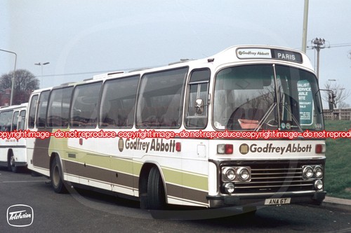 Coach photo greater - coach,