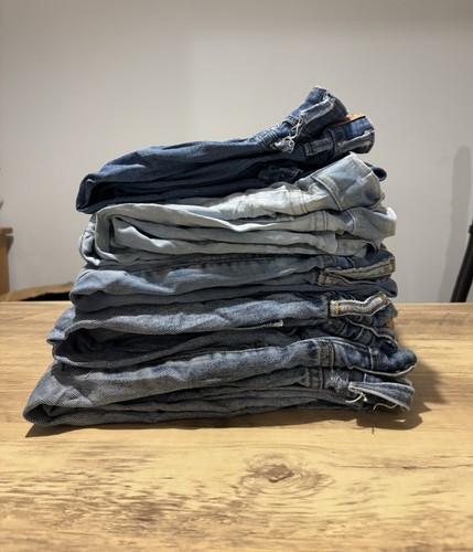 Pairs levi jeans bundle - 10,
