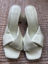 Stradivarius Green Yellow