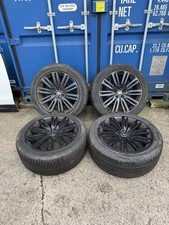 Land Rover / Range Rover