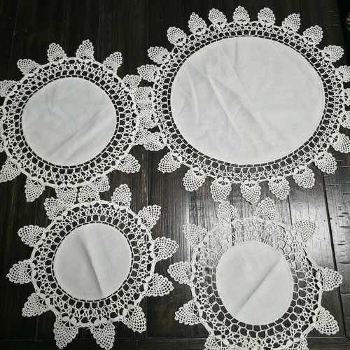 Lot vintage white doilies - lot,