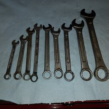 METRIC COMBINATION SPANNERS