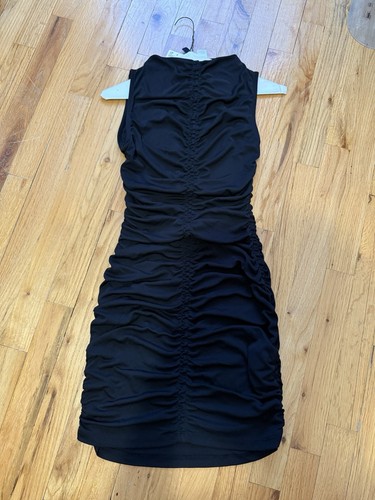 Women divided m black - divided,