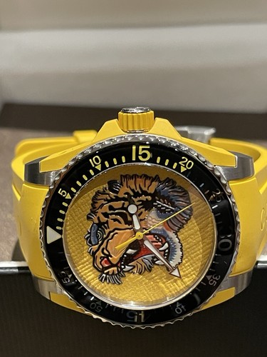 Gucci dive watch yellow - gucci,