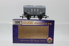 Dapol B517 OO Gauge 20T Bulk