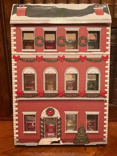 Festive house christmas - &,