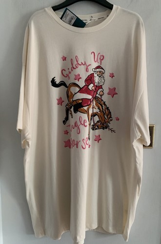 Bnwt size large - bnwt, tu