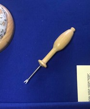 Forked Pin Lifter Wooden Lace