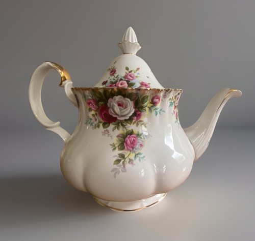 Royal albert celebration large - albert,