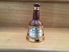 Vintage WADE BELL’S Old Scotch Whiskey  Decanter empty 6 2/3 fl ozs