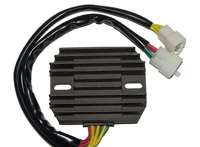 Voltage regulator adaptable - voltage,