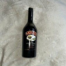 700ml Bottle. EMPTY Baileys Original Irish Cream With Lid. Black Glass