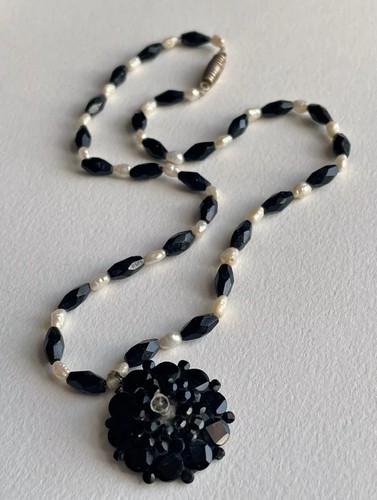 Vintage jet pearl pendant - jet,