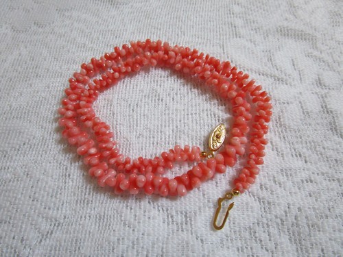 Vintage angel skin coral bead - coral,