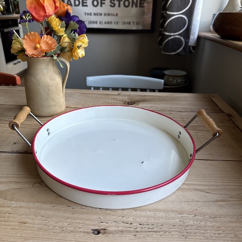 White red enamel serving - &,