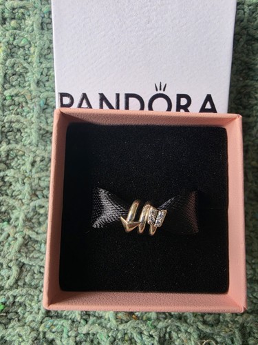 Pandora twisting arrow - twisting,
