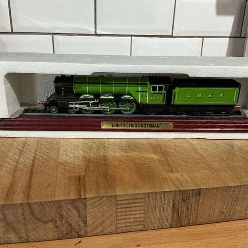 Lner flying scotsman 4472 - lner,