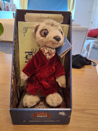 Compare the meerkat toy - meerkat,
