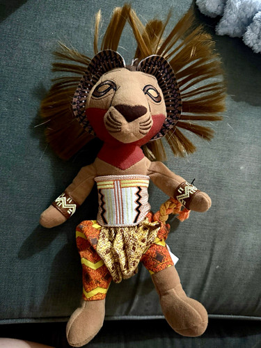 Retired disney the lion king - disney,