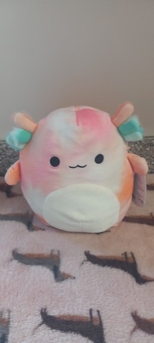 Bnwt axolotl squishmallow - axolotl,
