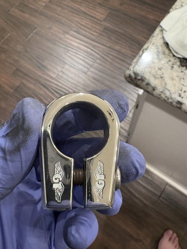 1985 seat clamp - seat,