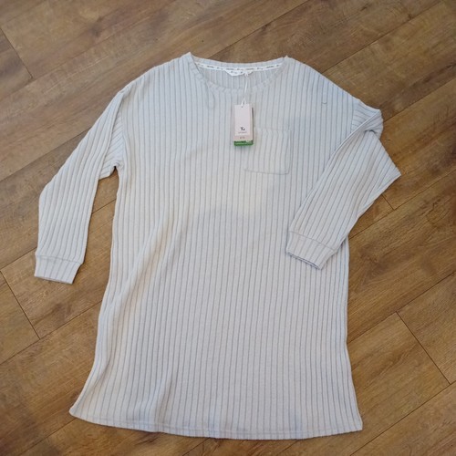 Bnwt grey wellness - bnwt,