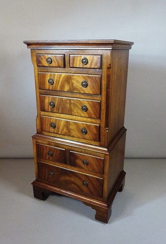 Antique style mahogany eight - mahogany,