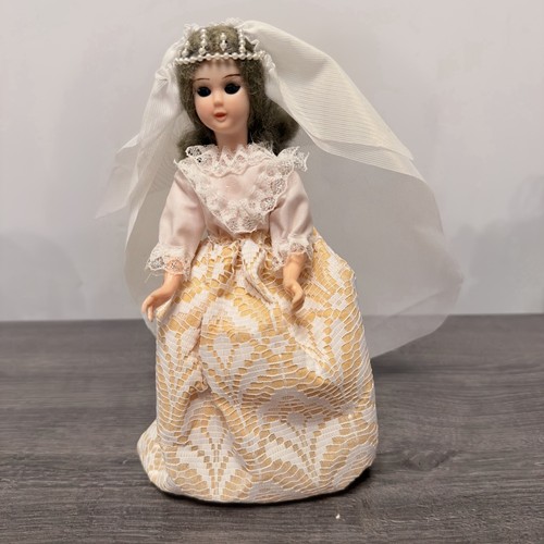 Vintage bridal doll - with, veil