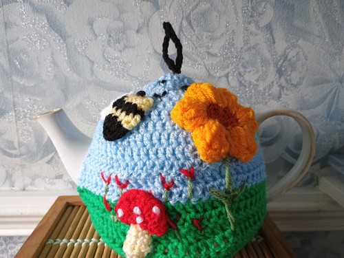 Crochet knit sunflower bee - knit,