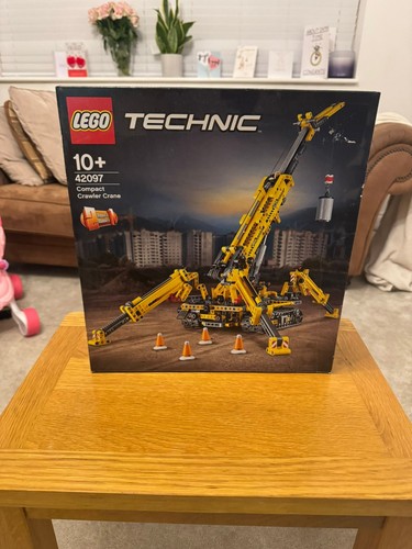 New lego technic - new, compact