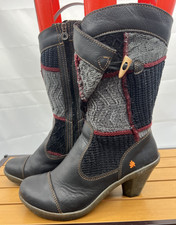 The Art Company Mid Boots Size