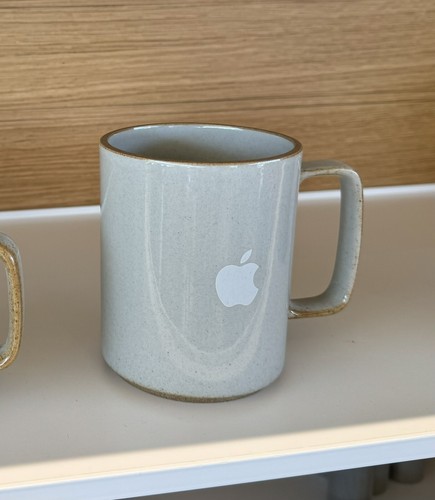 New exclusive apple visitor - new,