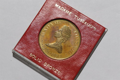 Uk gb madame - gb,