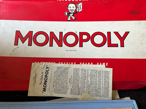 Waddingtons monopoly game - waddingtons,