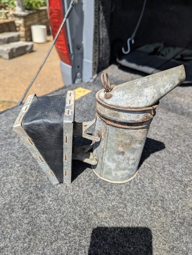 Vintage bee smoker honeybee - vintage,
