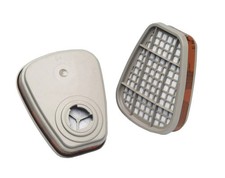 Pair 0f 3M 06915 Spray Paint