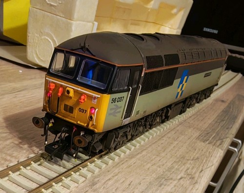 Hornby r3052 class 037 - r3052,,