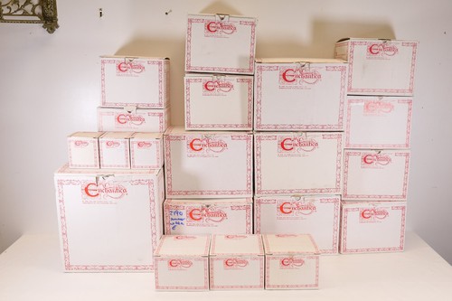 Large collection enchantica - of,