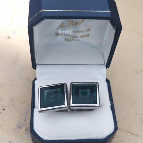 Emerald green cufflinks - emerald,