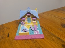 Vintage 1993 Bluebird Polly Pocket , Pollyville Summer House 