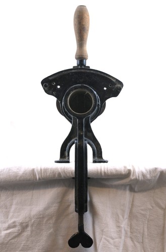Vintage follows bate - vintage,