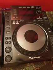 Pioneer CDJ 900  DJ Decks Pair