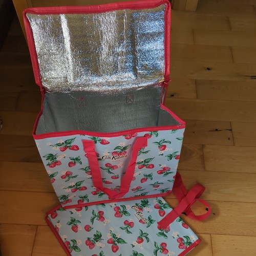New cath kidston strawberry - 2x,