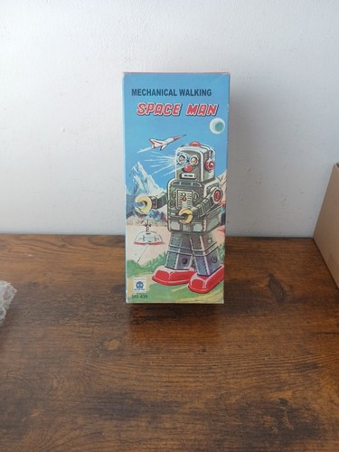 Toy tin robot mechanical - ha,