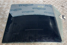LAND ROVER DISCOVERY 3 4 WINDOW GLASS NSR NEARSIDE PASSENGERS REAR