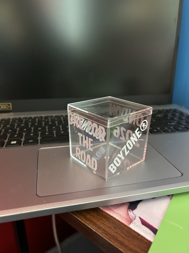 Boyzone confetti box - confetti,