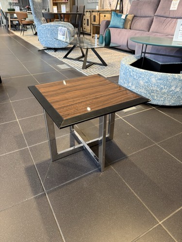 Brown wood effect square - wood,