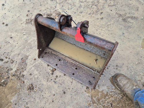600mm excavator digging bucket - 600mm,